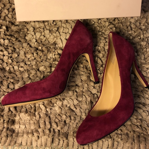 IVANKA TRUMP suede heals. - Picture 3 of 12